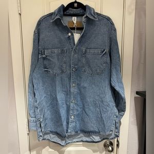 H&M Feather Soft Denim Shirt Size Small